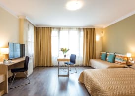 Geneva Hotel 5