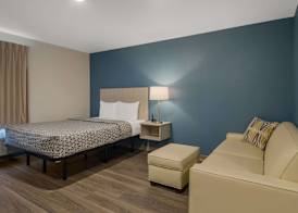WoodSpring Suites Jacksonville Orange Park 5