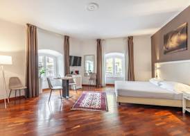 Inn Rome Rooms & Suites 4