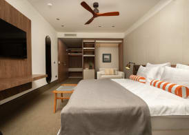 Infinity Hotel & More 5