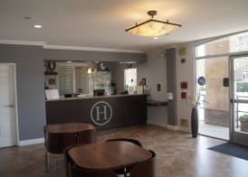 Harbor Inn & Suites 4