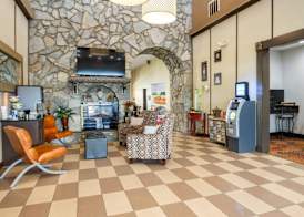 Quality Suites Hickory South 4