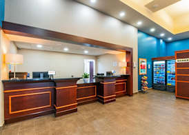 Comfort Inn & Suites 3