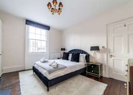 Modern & Stylish House in Deptford 2