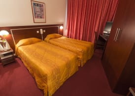 America Hotel Lourdes 5