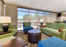 Comfort Suites Fernley 3