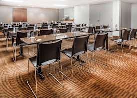 Super 8 by Wyndham Peterborough 5