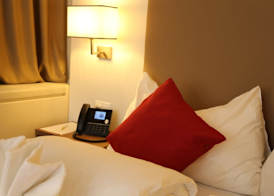 My Home Hotel - Free Parking , AC 3