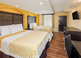Days Inn by Wyndham Madison 5