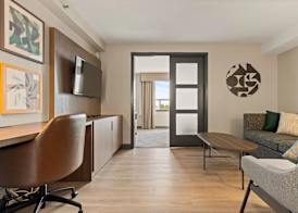 Holiday Inn & Suites LONDON SOUTH by IHG 5