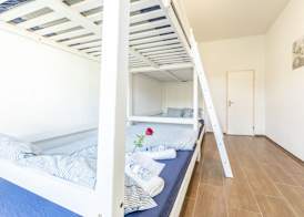 YELLOW INN- Simple Rooms and Easy Parking direkt bei der OLMA nahe HSG und Spital 2
