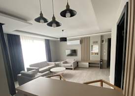 Via Suite 3