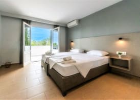 Nikos Villas - Poolside Getaways in Kavos, Corfu 5