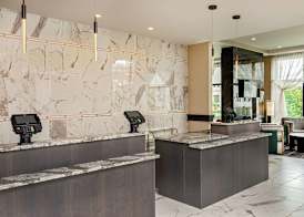 Doubletree By Hilton Youngstown Downtown 5