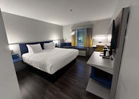 Microtel Inn & Suites by Wyndham Rehoboth Beach 4