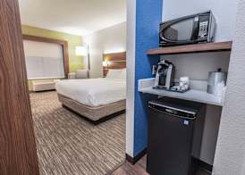 Holiday Inn Express & Suites EAST LANSING by IHG 5
