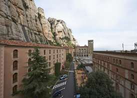 Apartamentos Montserrat Abat Marcet 4