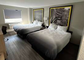 Super 8 by Wyndham Lewiston Auburn Area 4