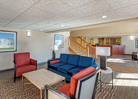 Comfort Inn & Suites Jackson - West Bend 4
