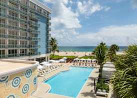 The Singer Oceanfront Resort, Curio Collection by Hilton 2