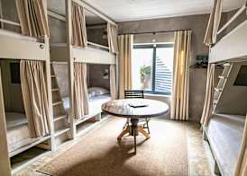 Surfers Lodge Peniche 2