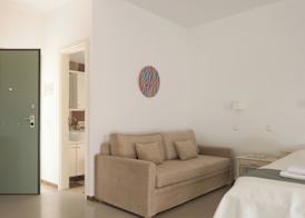 Reina Apartments 4