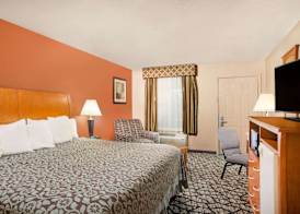 Days Inn by Wyndham Centerville 3