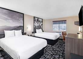 Super 8 by Wyndham Charlottesville 5