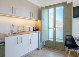 Apeiron Perissa by Apeiron Hotels 2