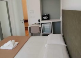 Gallo's City Rooms 5