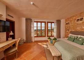 Hotel Rural Es Riquers 5