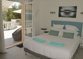Villa La Terre Des Lauriers 5