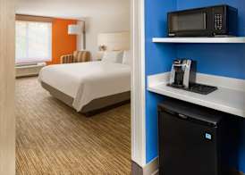 Holiday Inn Express & Suites SALISBURY - DELMAR by IHG 4