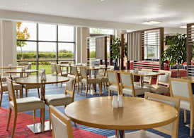 Ramada Encore by Wyndham Doncaster Airport 5