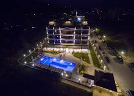 Sunny Castle Hotel - All Inclusive, Beach and Free parking 4