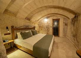 Ares Cave Suites 4