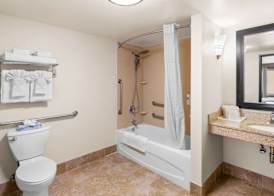 Comfort Suites Vacaville-Napa Valley Area 5
