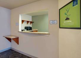 WoodSpring Suites Washington DC Andrews AFB 2