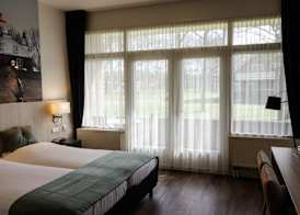Hotel and Restaurant van Saaze - Free Parking 4