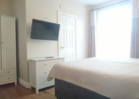 Avis Hotel 5