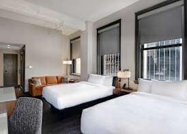 Courtyard by Marriott Cincinnati Downtown 5