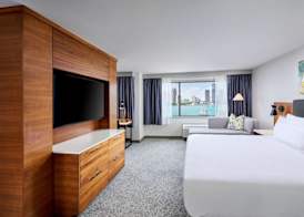 DoubleTree by Hilton Windsor, ON 5