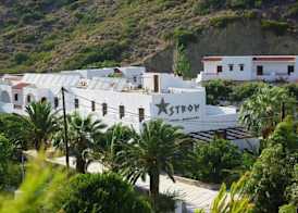 Astron Hotel 3