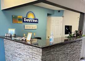 Days Inn by Wyndham West Branch Iowa City Area 2