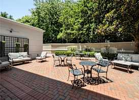 Hampton Inn & Suites Charlotte/SouthPark at Phillips Place 3