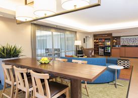 Fairfield Inn & Suites Bloomington 3