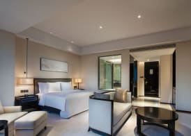 Crowne Plaza Huailai by IHG 3