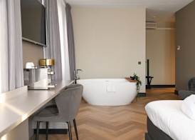 HOTEL ALKMAAR - Bar & Restaurant - Meeting & Events 5