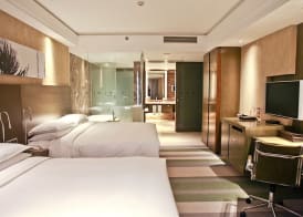 The Eton Hotel Shanghai 4
