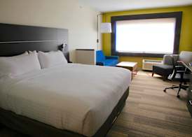 Holiday Inn Express & Suites OSWEGO by IHG 4